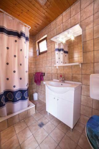 Apartmani Lovrinovic Vodice Esterno foto